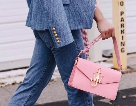 “换钱包交好运”2018换只新钱包让运气和品味一样好