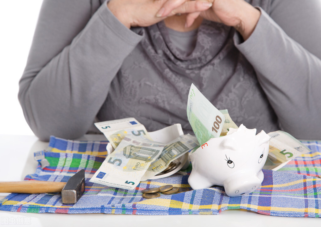 妻子偷偷把钱给弟弟买房结局,情感故事80万给弟弟买房