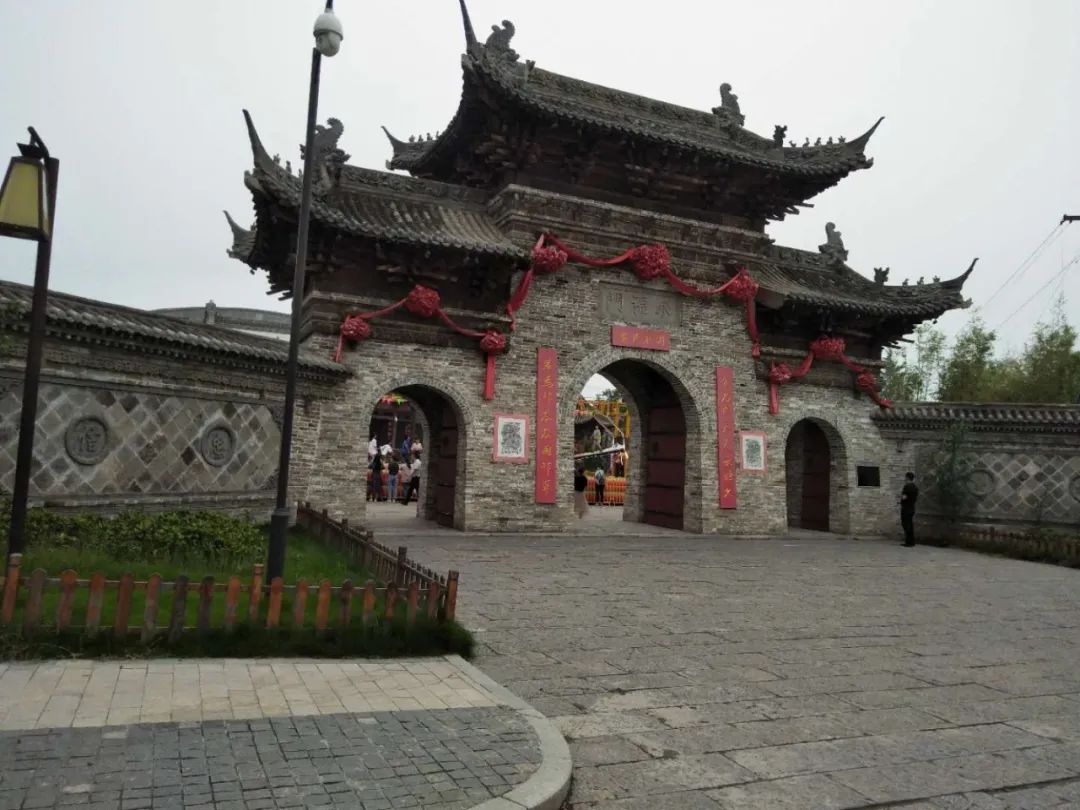 建业组织建业足球小镇一日游,建业足球小镇附近玩的地方