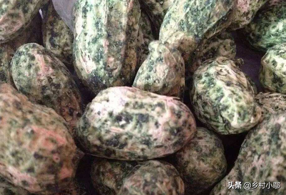 花生榨油后的渣一般什么人收购,花生榨油剩下的渣子能卖多少钱