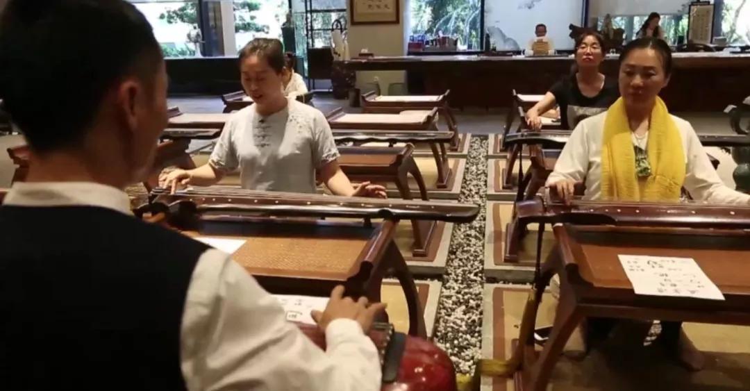 女性做两癌筛查前可以吃饭喝水吗,女性绝经后有必要做两癌筛查吗