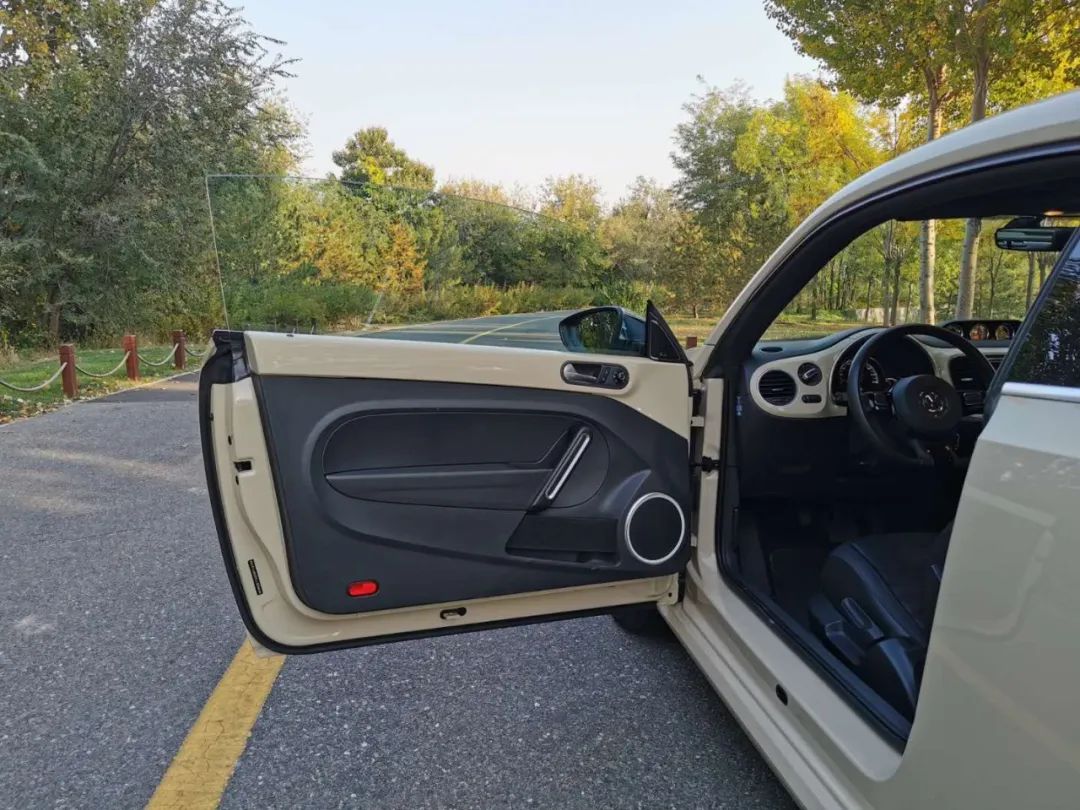 大众甲壳虫这款车怎么样啊,大众甲壳虫适合年轻女性的车