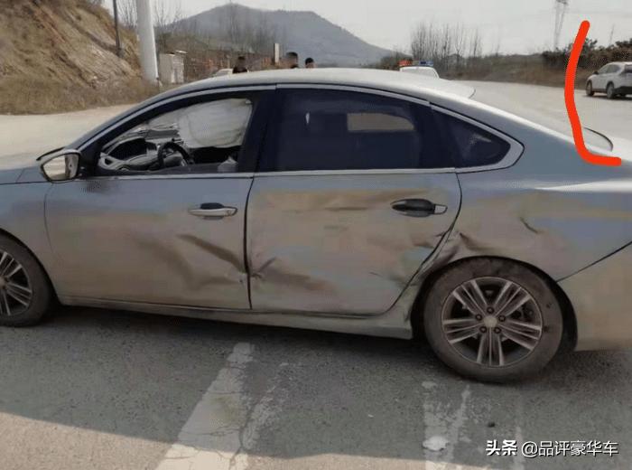 东风标致308s碰撞,标致308对撞