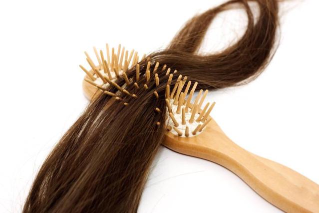 警惕脂溢性脱发的危害,警惕脱发可能肝肾疾病