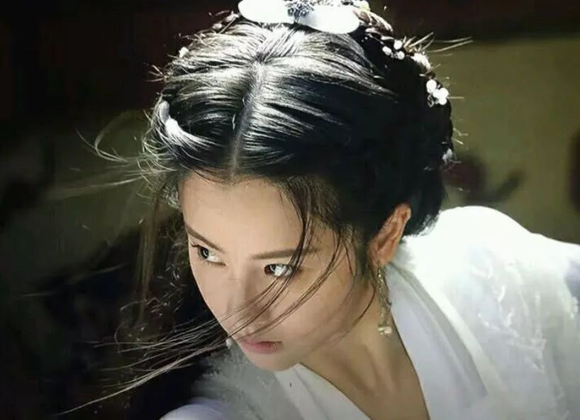 新版《神雕侠侣》小龙女海报曝光，网友：为什么不是贾玲演？