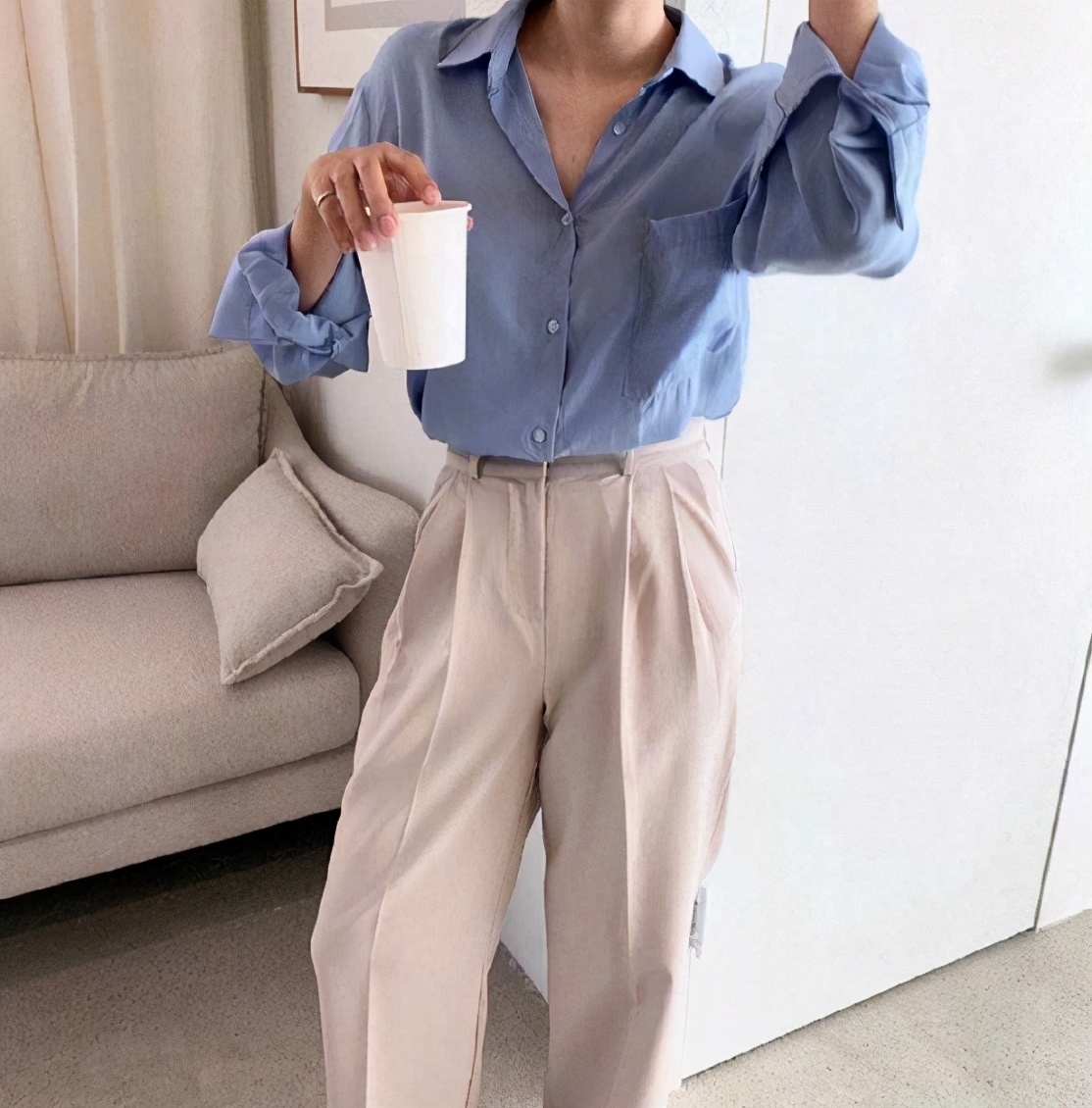 秋冬什么颜色穿得更显温柔,秋冬比较显高级的颜色搭配