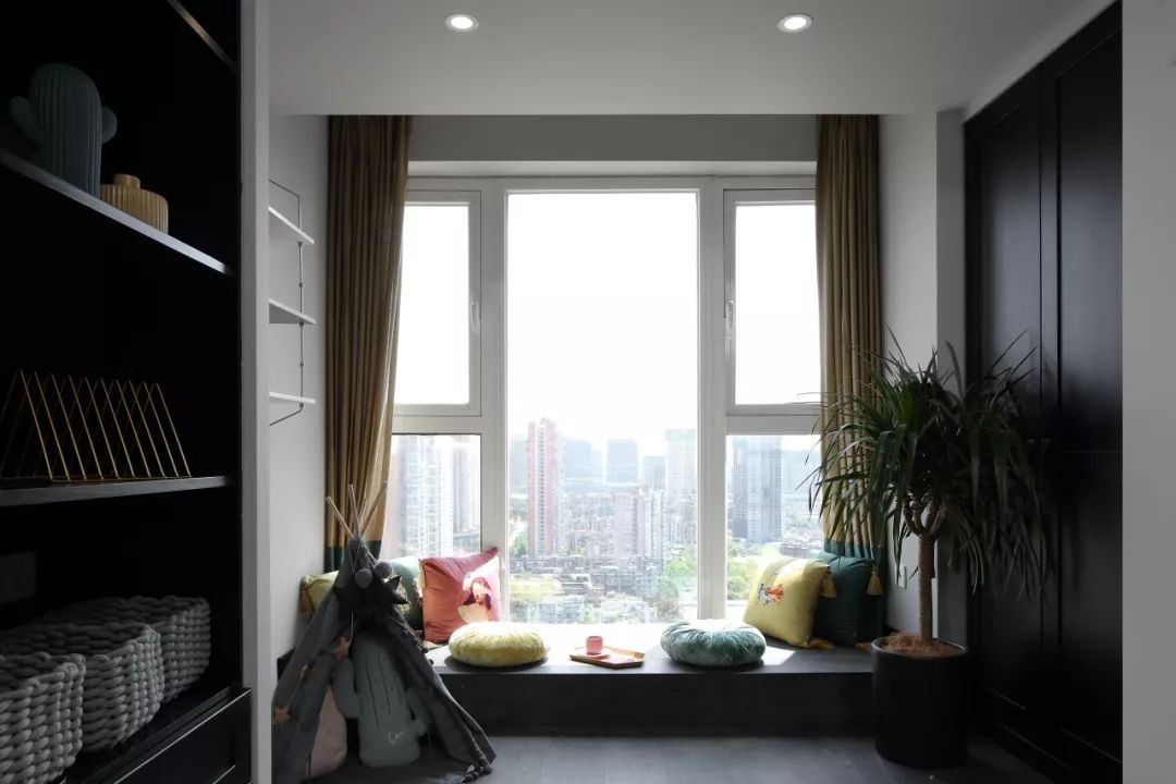 75平现代高级灰轻奢装修风格,75平现代简约风格