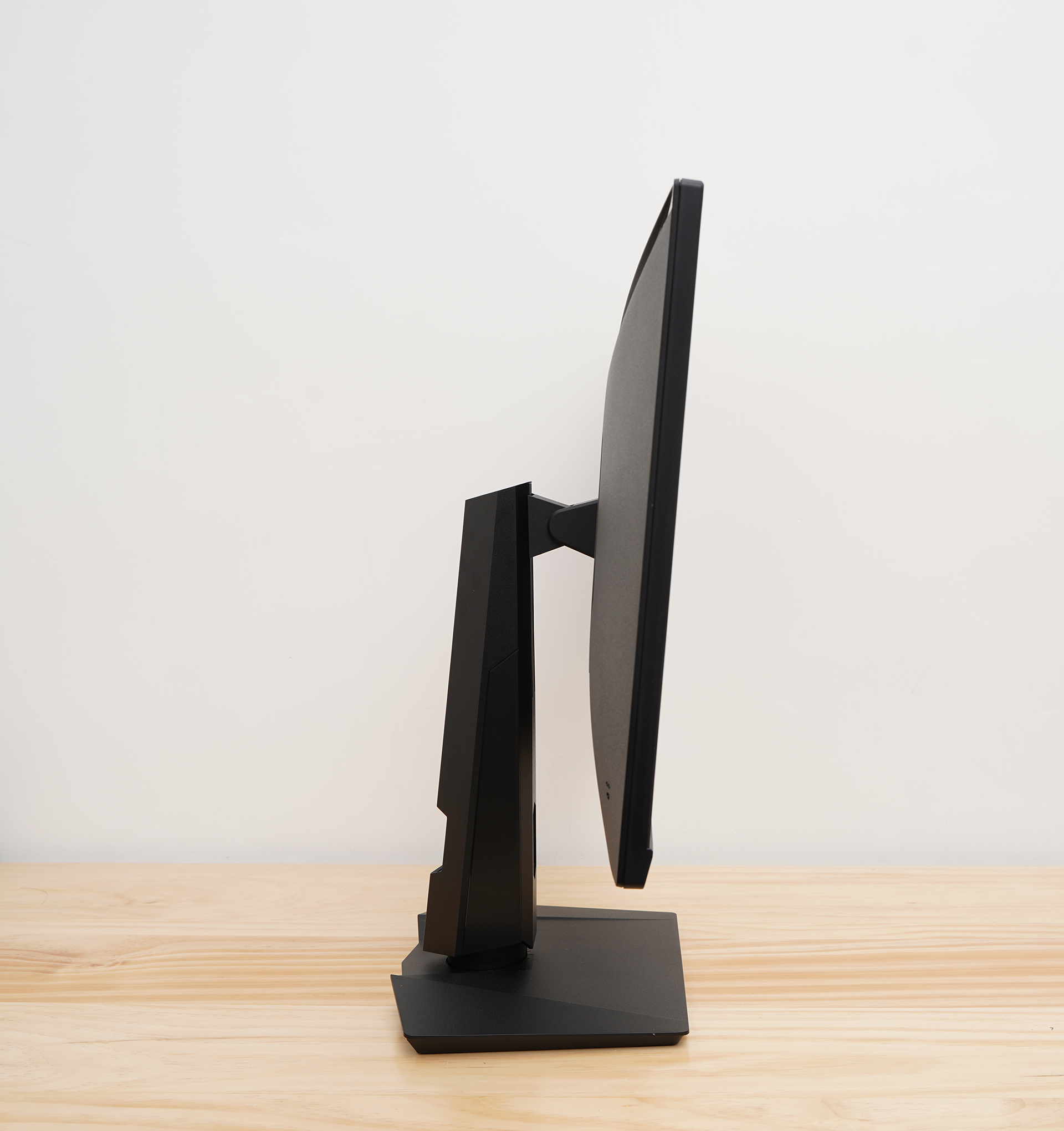 微星G274满血小金刚显示器测评,微星g244f显示器测评