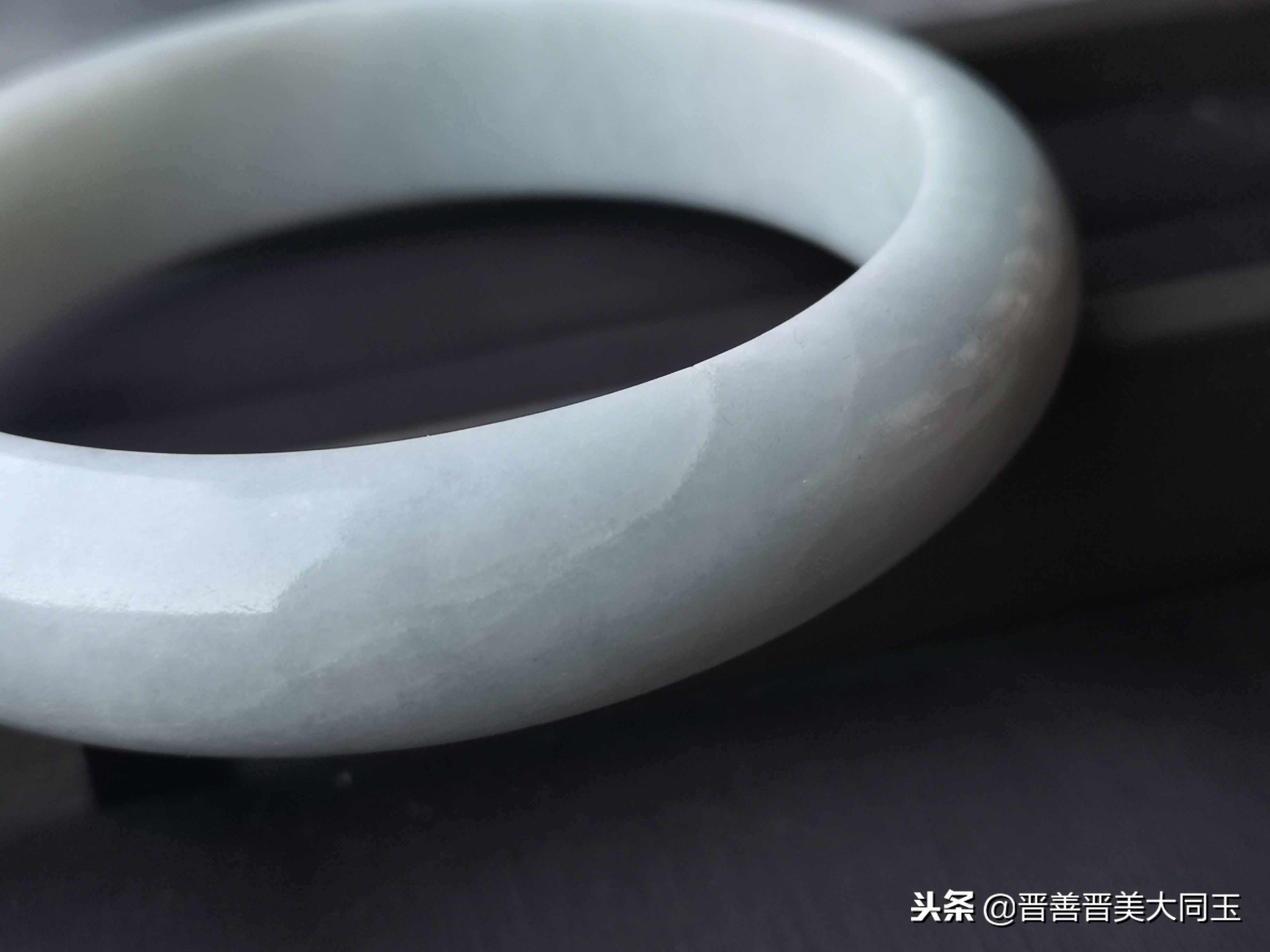 翡翠怎么分辨好坏的小视频,怎样判断翡翠是好的翡翠