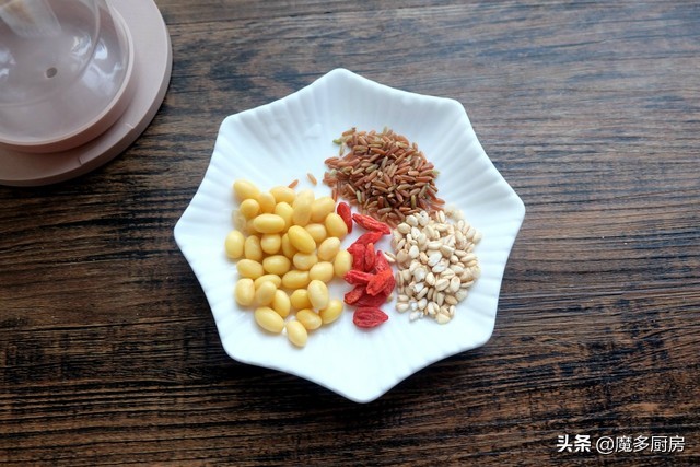 自制豆浆加什么好喝又营养,我家豆浆