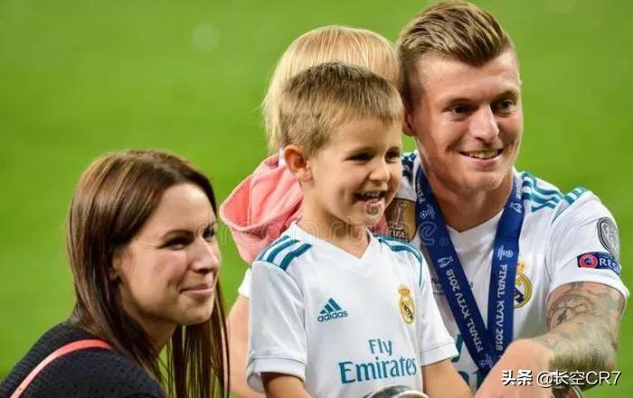 天下足球节目策划,天下足球10年最佳阵容