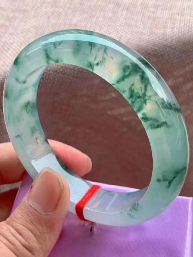 高冰飘花手镯有假的吗,高冰飘花手镯效果图