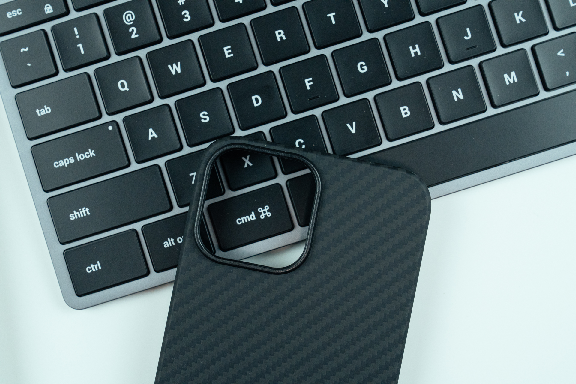 iphone13手机壳硅磁吸,iphone13手机壳推荐磁吸