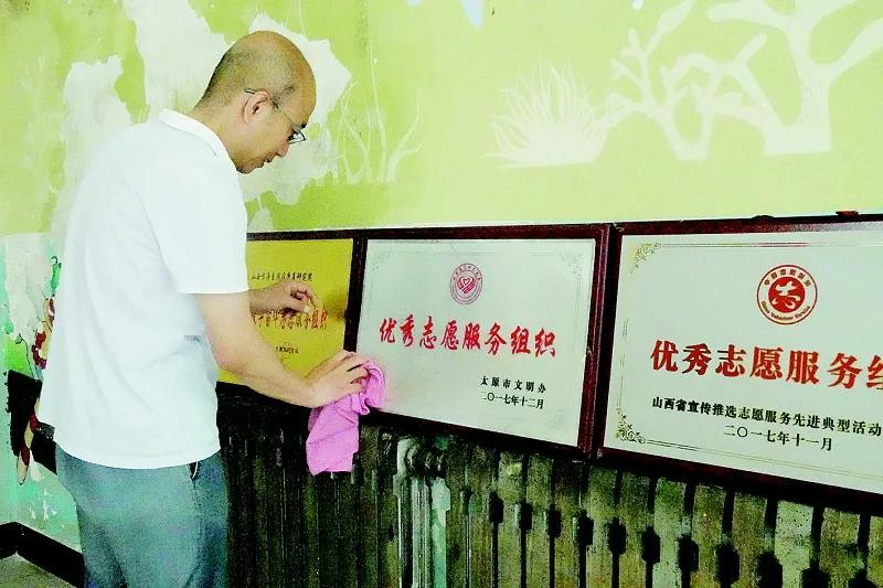 当爸爸当妈又当老师,当爹当妈当老师