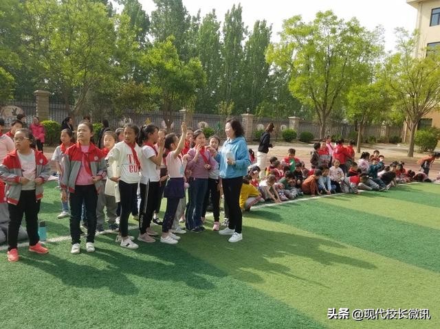 走向操场,“趣”跑步,“趣”踢球——尖草坪区恒大名都小学