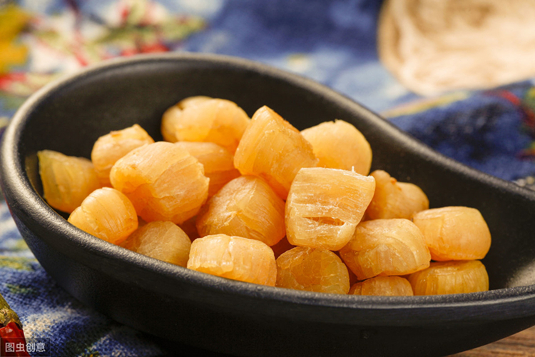 生活在海边的人只能用海鲜充饥,品尝大海的味道纯天然海鲜食材