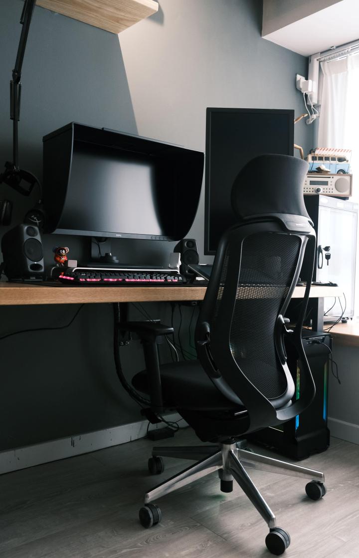 推荐一款简单精致的电脑桌,diy双人实木电脑桌