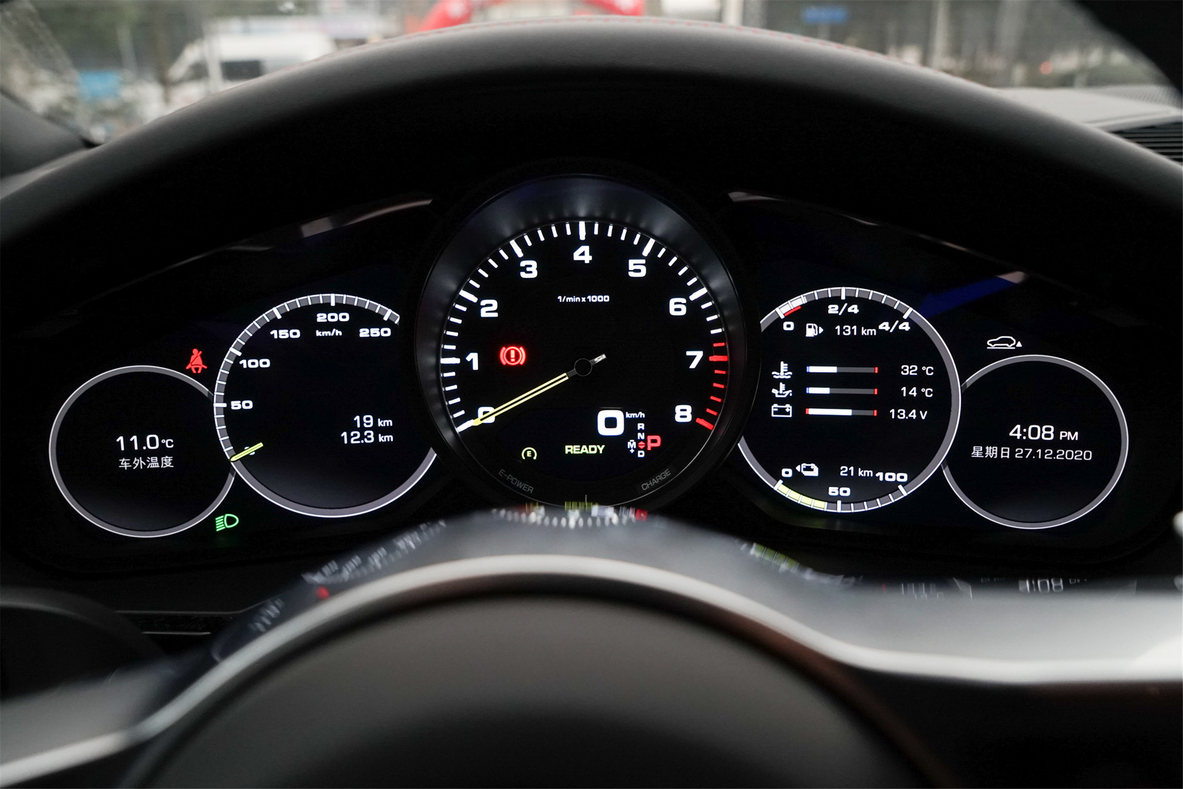 破百5.6秒+全时四驱！CayenneE-Hybrid表现如何