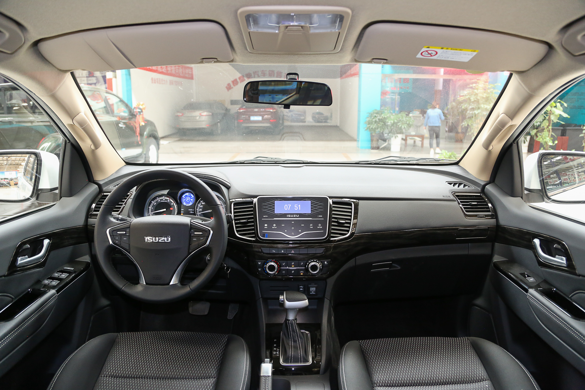 非承载式车身带大梁柴油推荐,mu-x牧游侠1.9柴油四驱