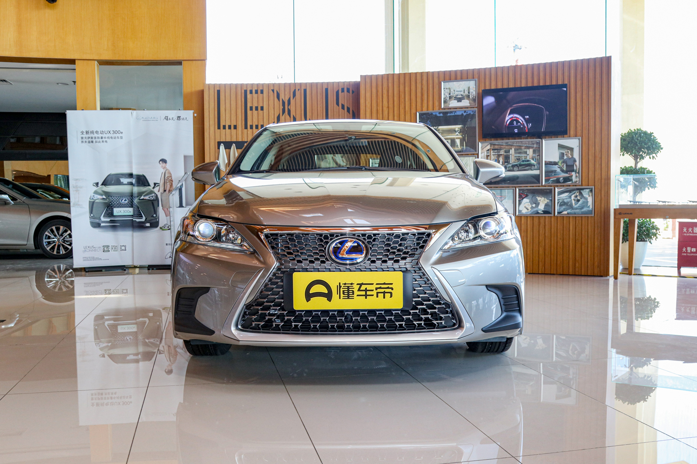 雷克萨斯ct200h油耗,百公里油耗6.26l多少钱一公里