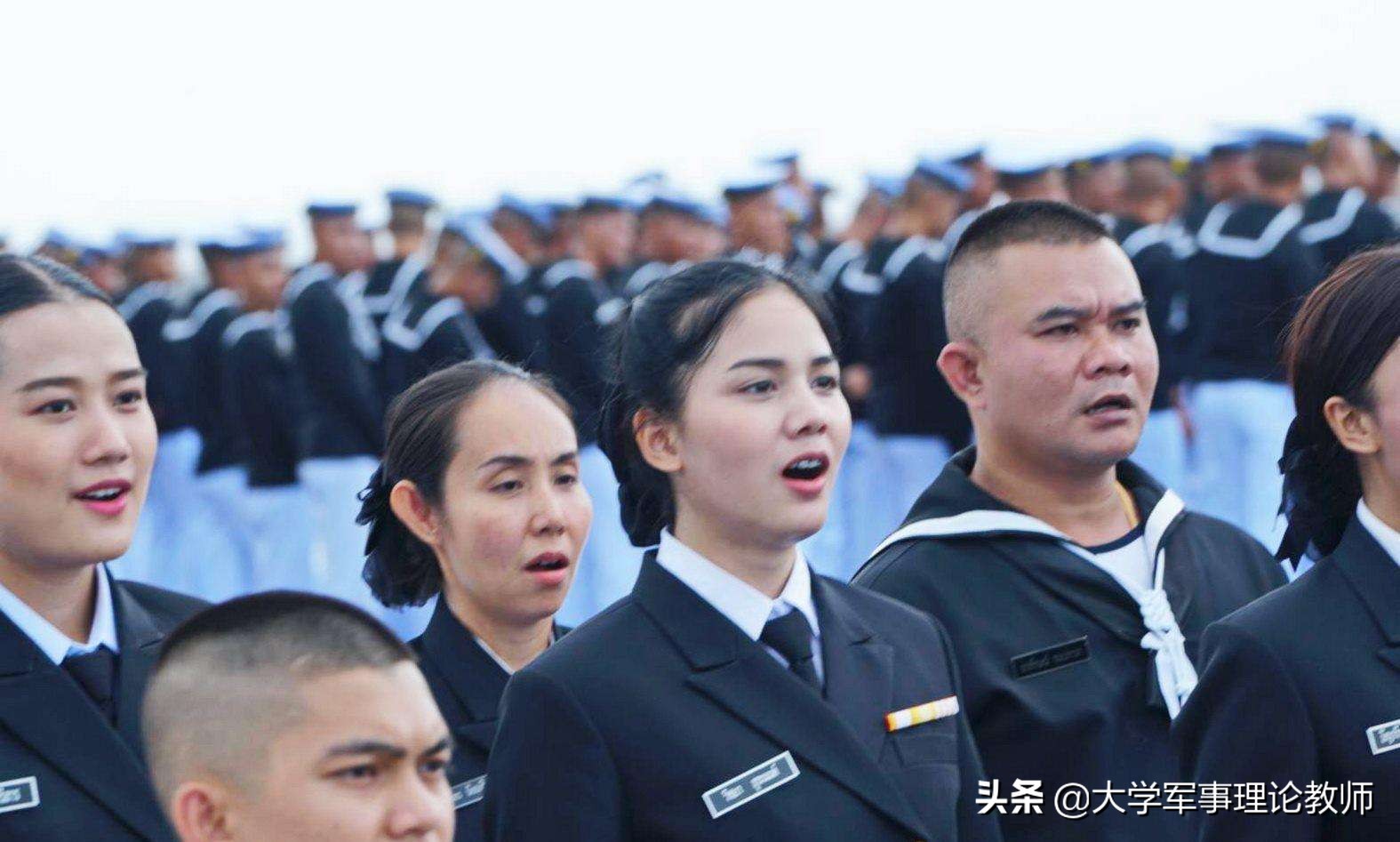 泰国把航母搞出新花样：用作旅游项目“收门票”，自力更生去赚钱