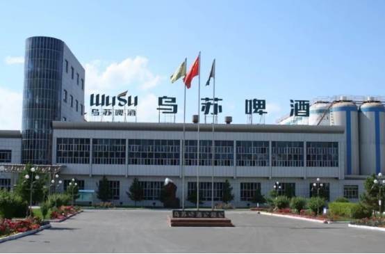 售价不到10块的大乌苏，不过是“工业水啤”，却年销10亿瓶，凭啥