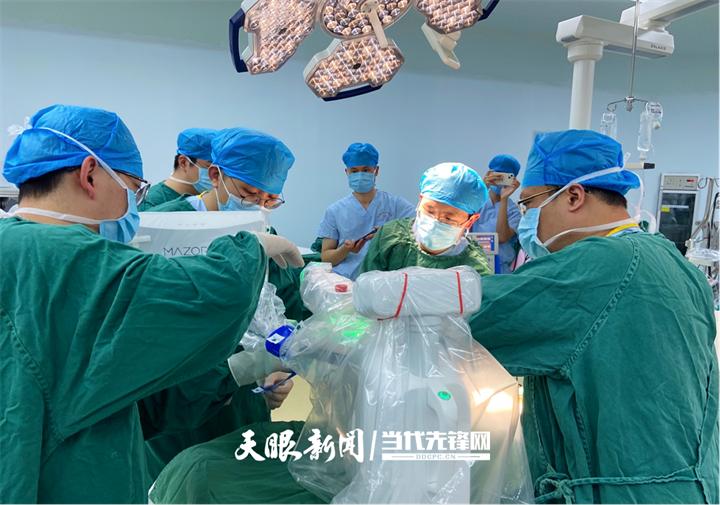 腰椎间盘突出机器人手术有危险吗,腰椎间盘突出世界最先进技术