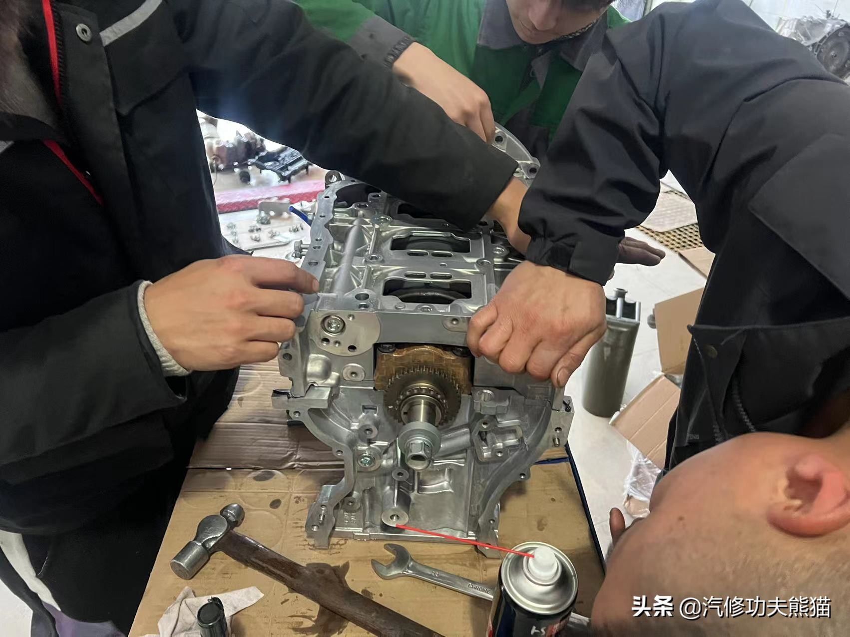 全新胜达大修,现代全新胜达9万公里烧机油