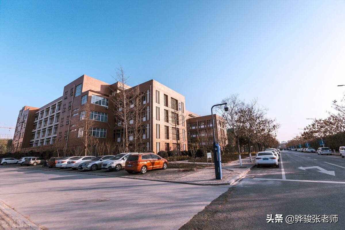 为什么郑航排名低录取分数线高,郑航更名大学后实力排名