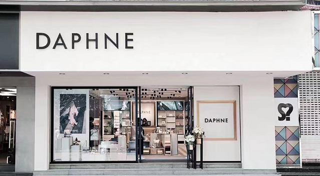 富二代被资本坑惨？娶京圈大佬干女儿，沦为家族内斗的“炮灰”