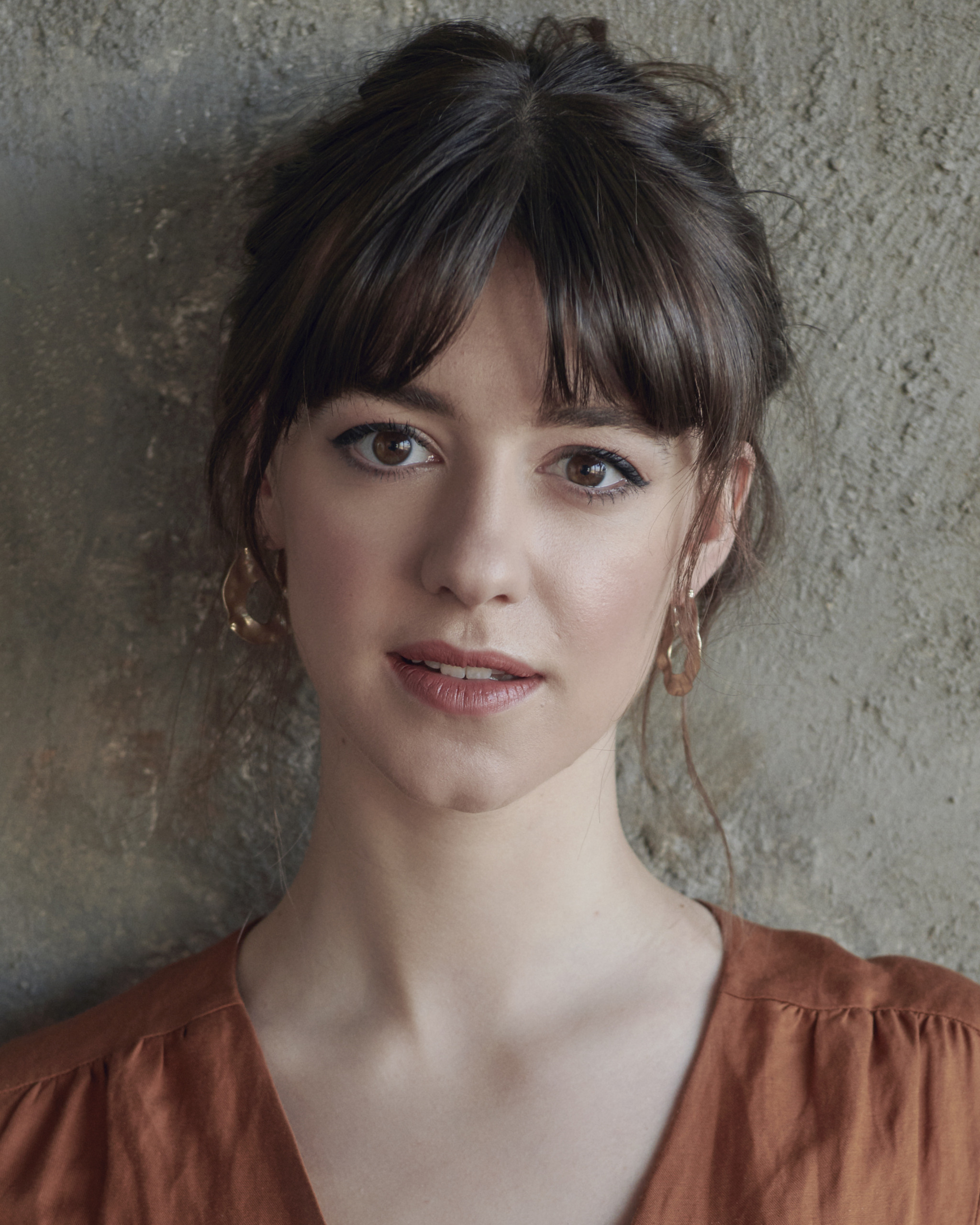 下巴比较长是不是不上镜,下巴太长会显老吗