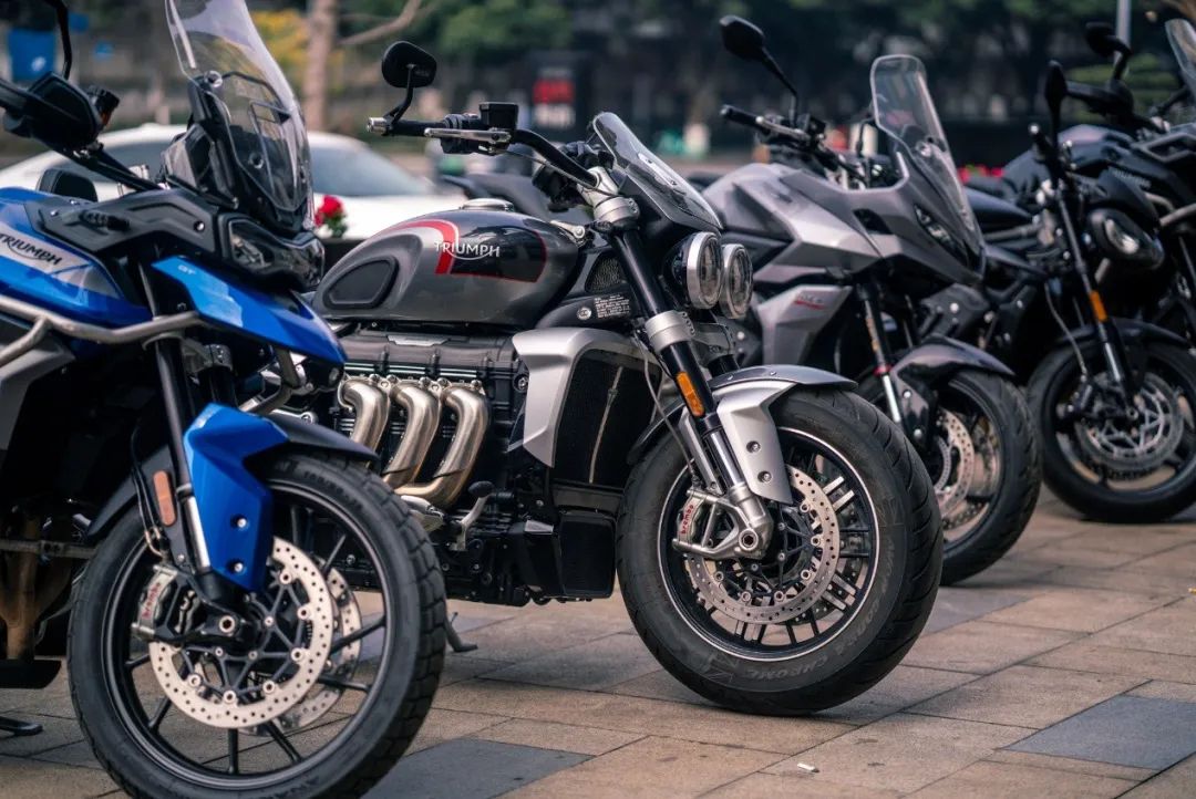 凯旋火箭3优缺点,火箭凯旋3新款试驾