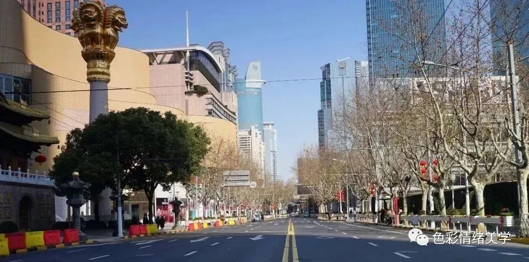 疫情下的城市夜晚上海,疫情下的魔都上海夜景