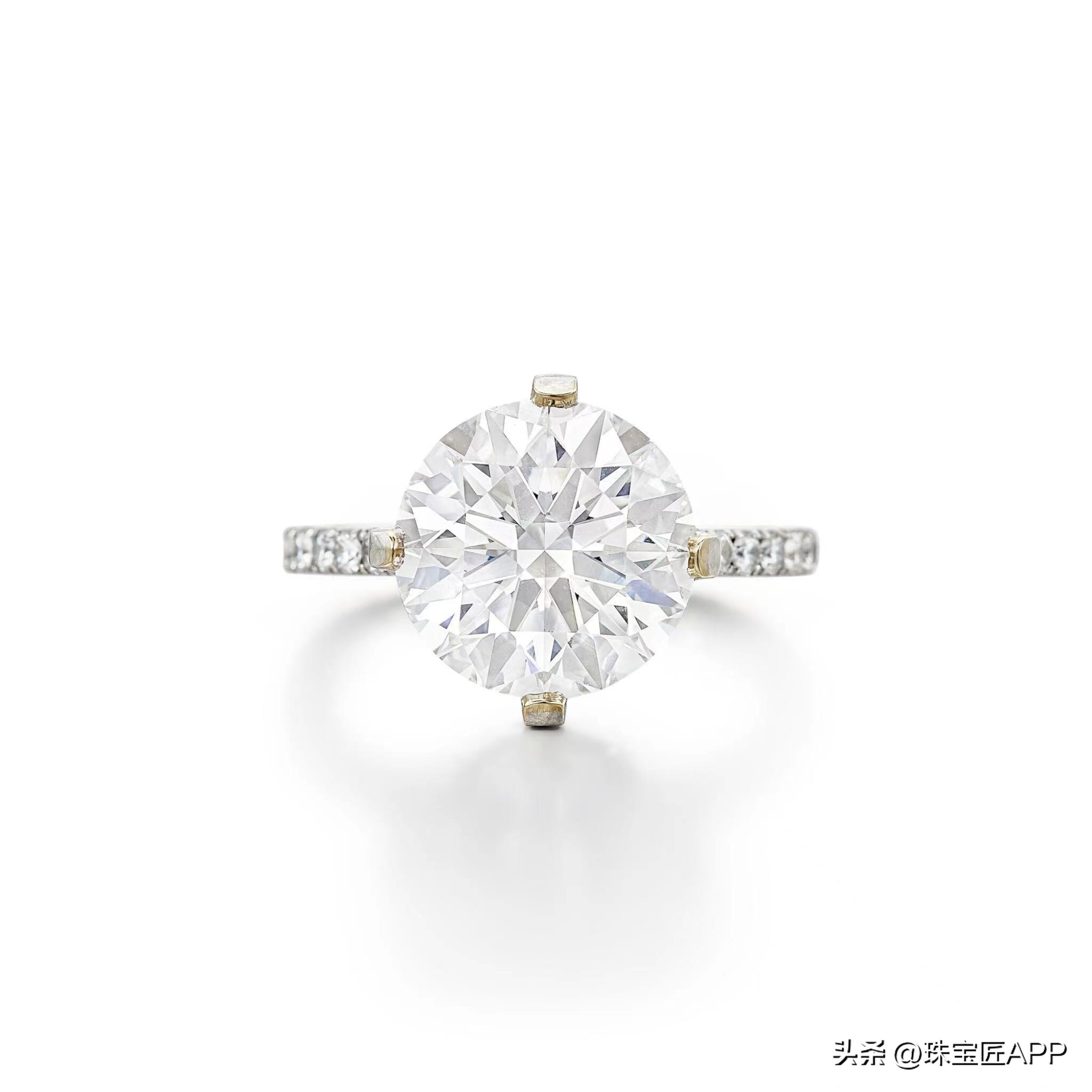 彩钻占C位，帕拉伊巴身价大涨！直击2023苏富比春拍【瑰丽珠宝2】