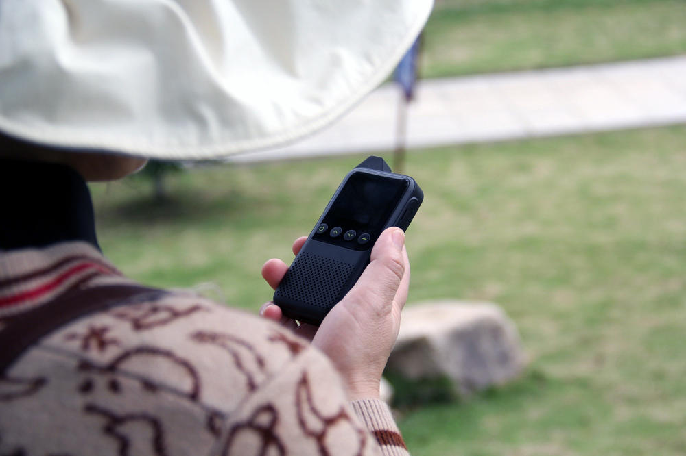 极蜂m303对讲机,极蜂对讲机m303异地建组