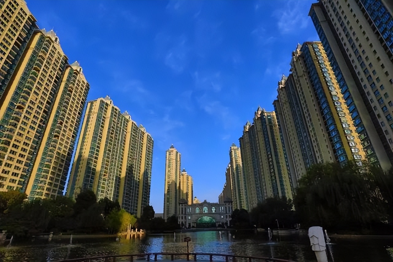 房价越来越高为什么还不买房,房价下跌对已买业主的影响