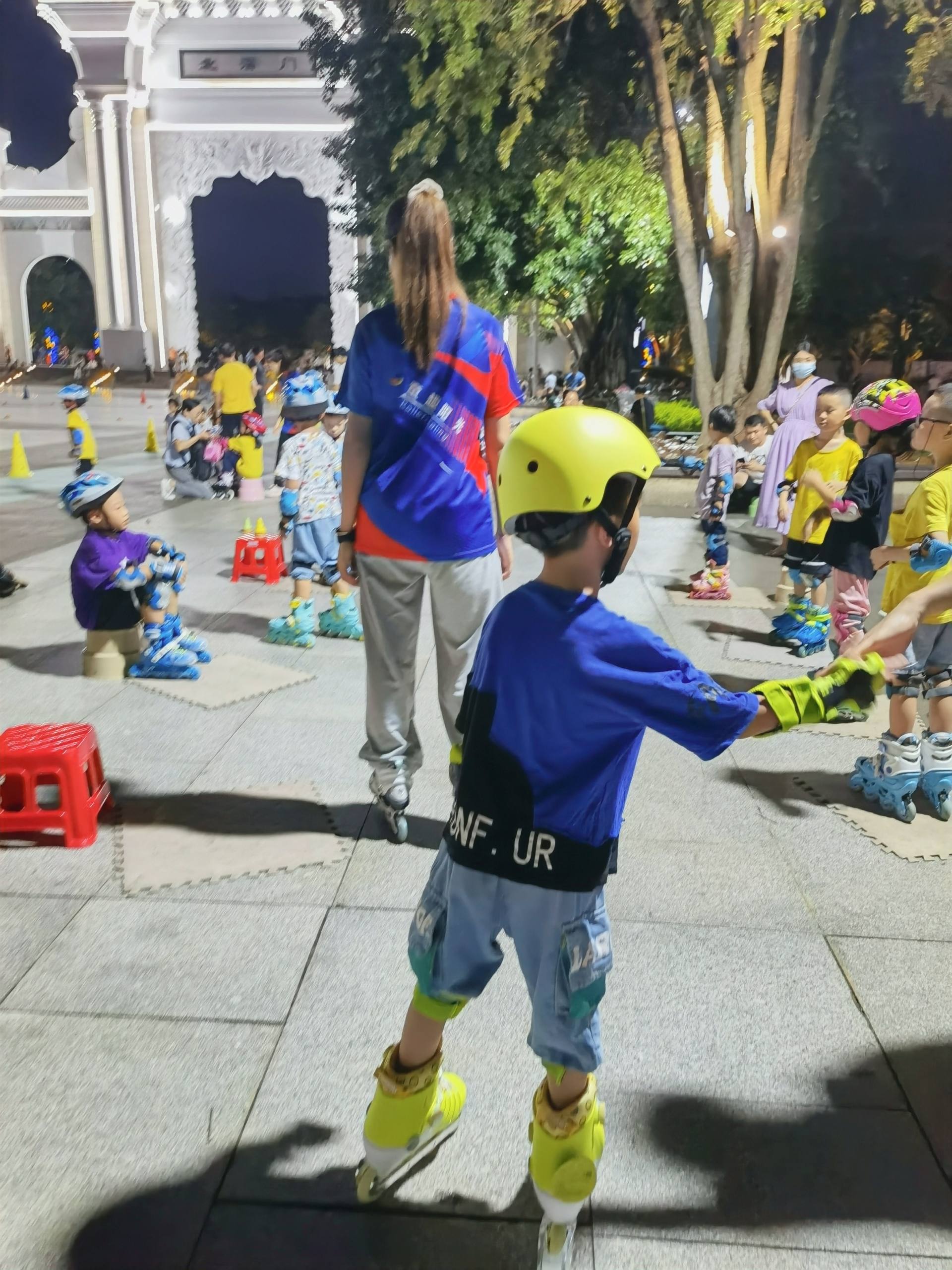 酷骑轮滑鞋是专业轮滑吗,轮滑初学儿童版轮滑鞋