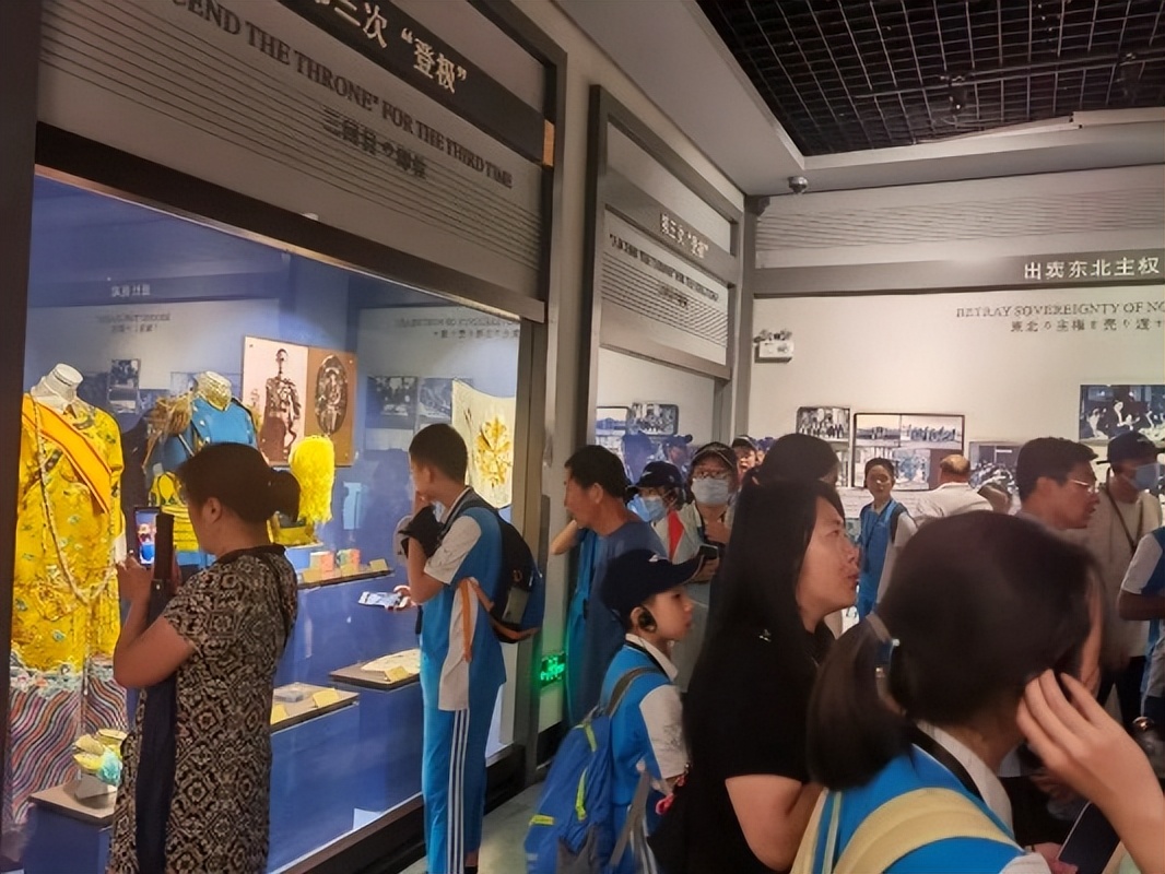 追梦空天凌云志振翅鸿雁赋能时——首都师范大学附属中学育鸿学校