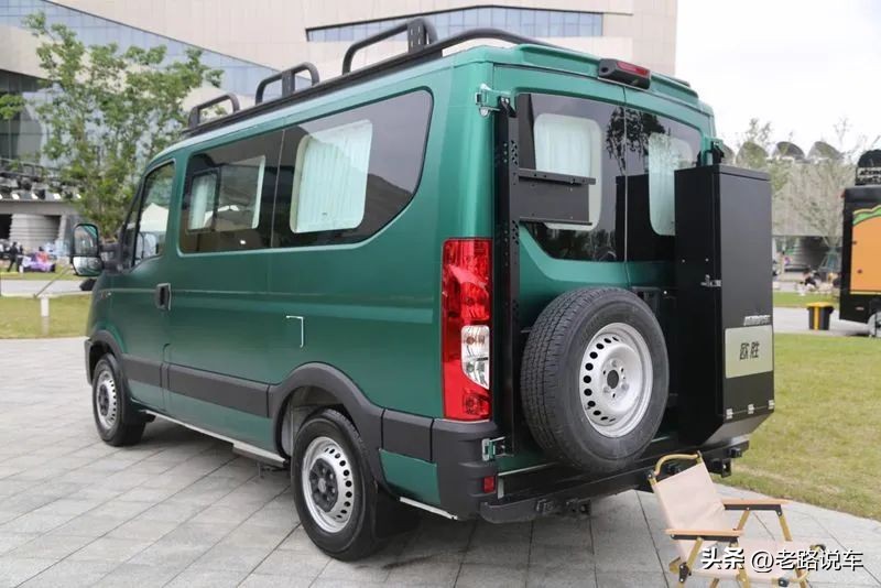 依维柯欧胜3.0t四驱露营车多少钱,依维柯欧胜自改露营车