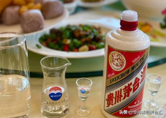 茅台53度接待酒多少钱一瓶酱香酒,自饮茅台什么酒好喝又便宜