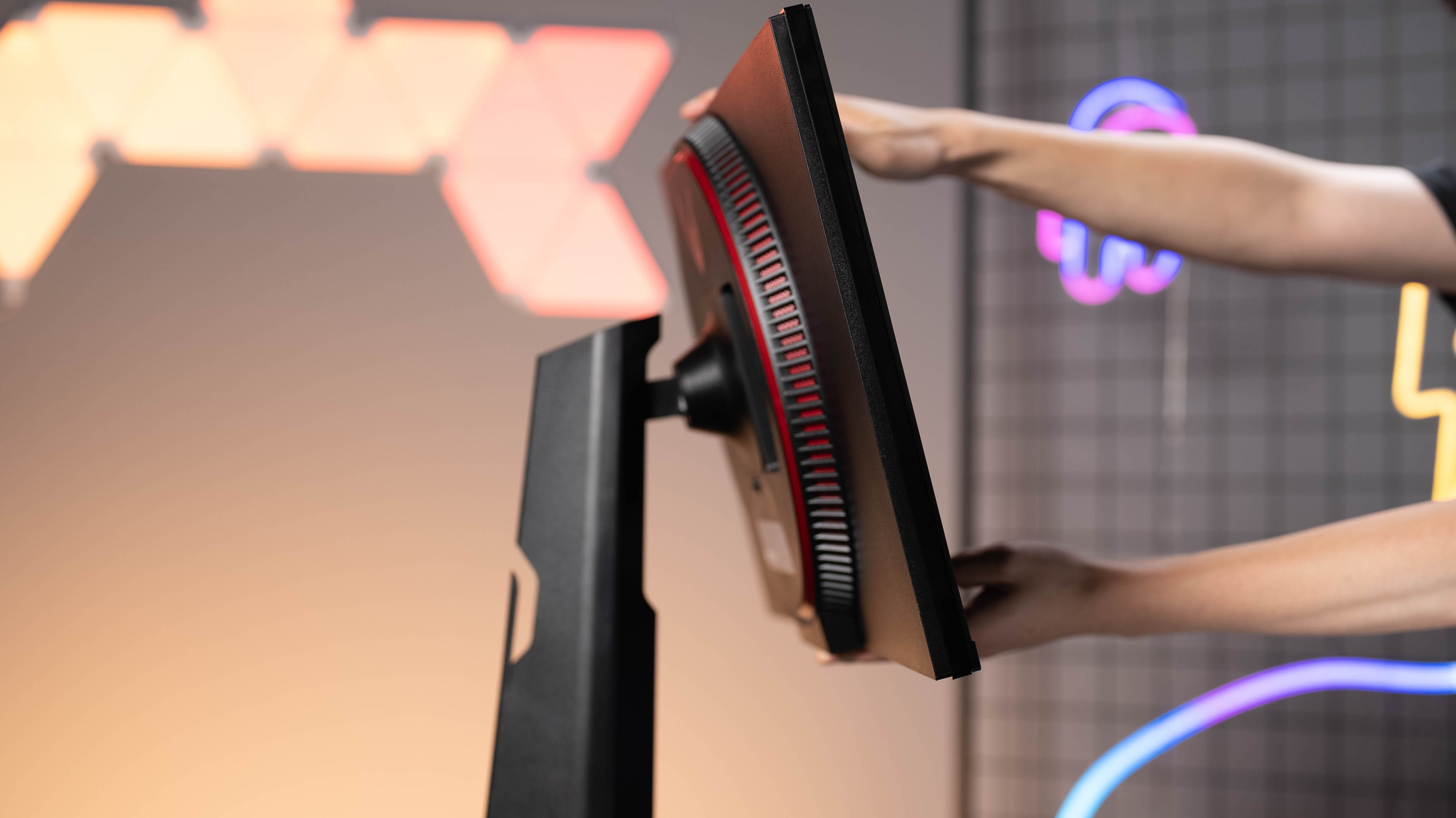 hkcig27q和sg27显示器测评,27gp850-b和q27g3z显示器对比