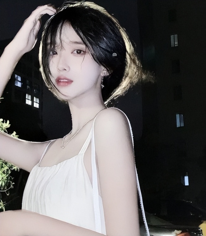 骑手对取外卖的四川女大学生进行骚扰，穿衣有自由吗？