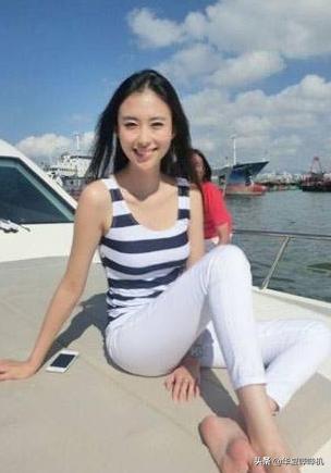 翟凌被采访,中国第一车模翟凌上快乐大本营