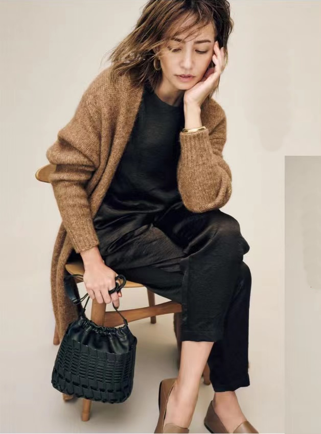 这个秋天染什么色百搭,入秋棕色系穿搭