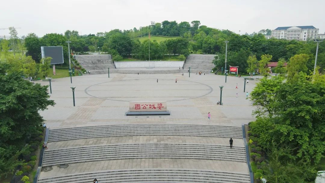 你好，我叫威远，这是我2023年的最新简历！