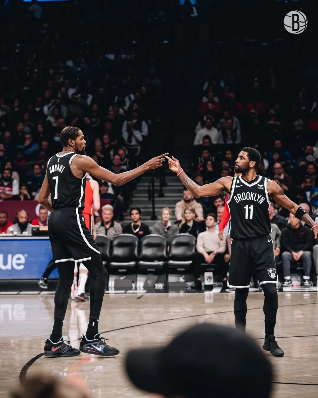 欧文与耐克解约后再穿什么鞋,耐克与欧文正式解约因为什么事件