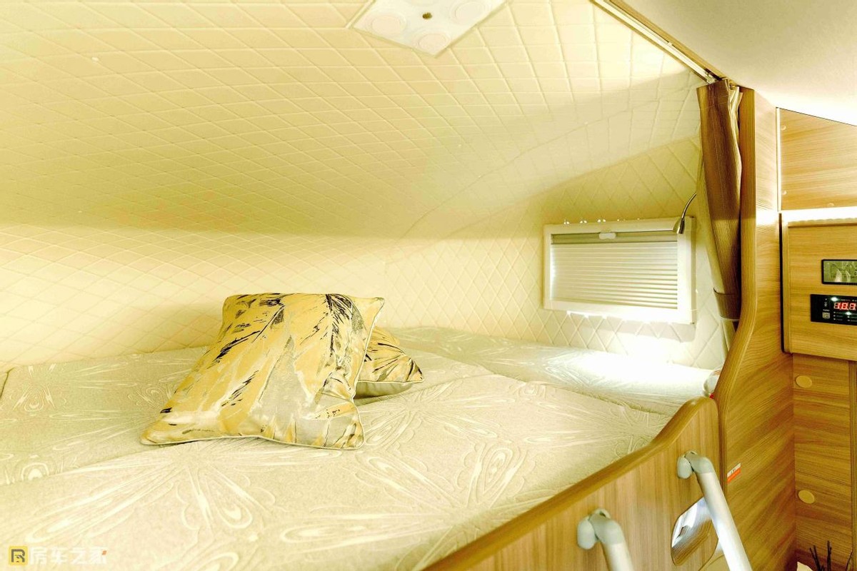 亚特纪念版y10无拓展房车,亚特纪念版y10双拓展房车