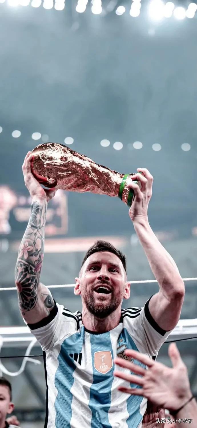 梅西的人生传奇,梅西传奇版传记