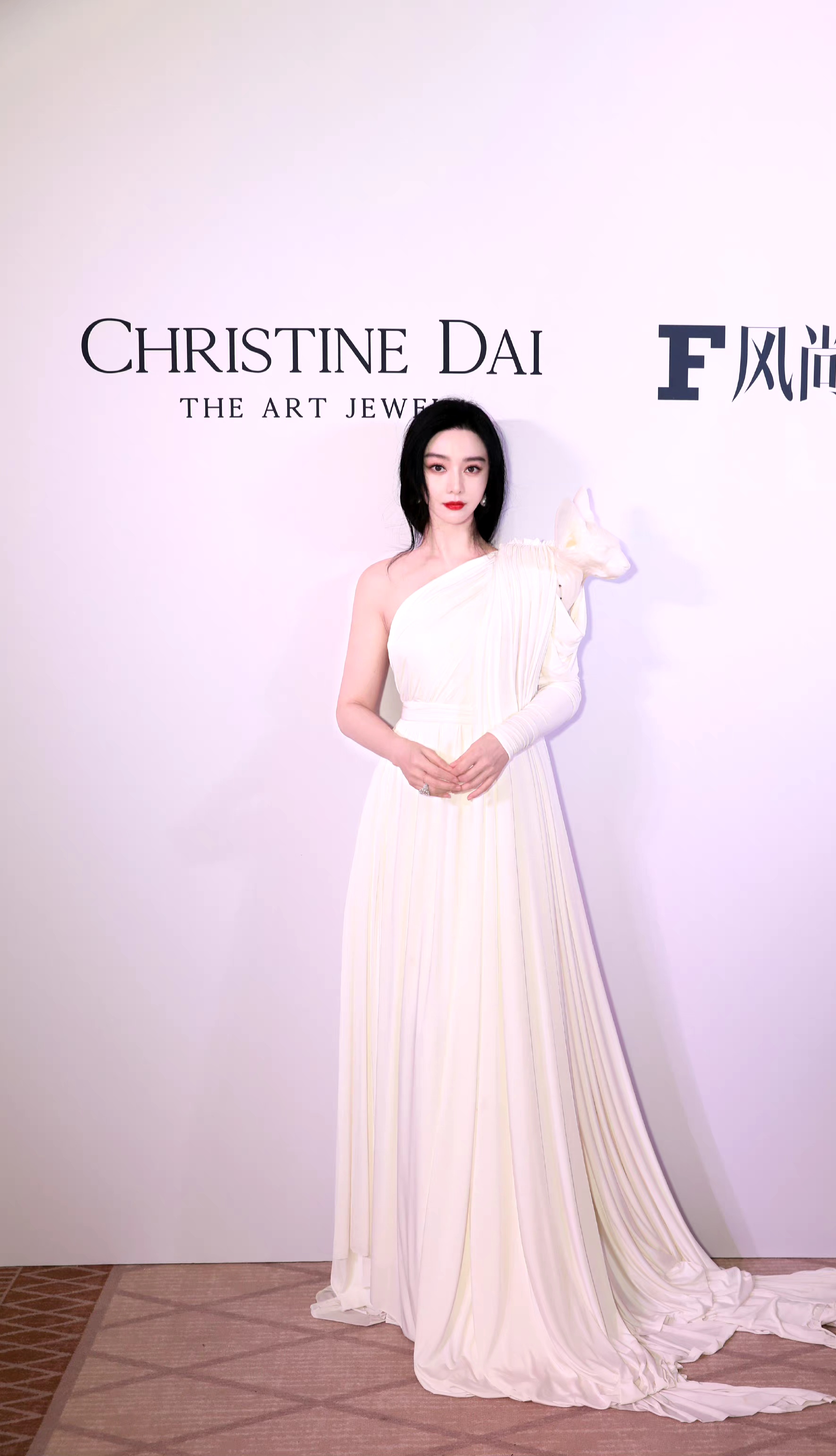 范冰冰最近一次戛纳造型,范冰冰戛纳三日行