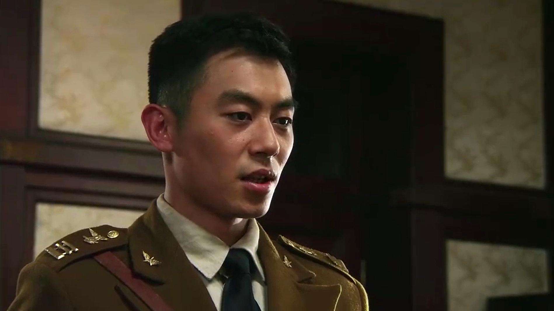 双眼皮很好看的男明星,一边单眼皮一边双眼皮的男明星